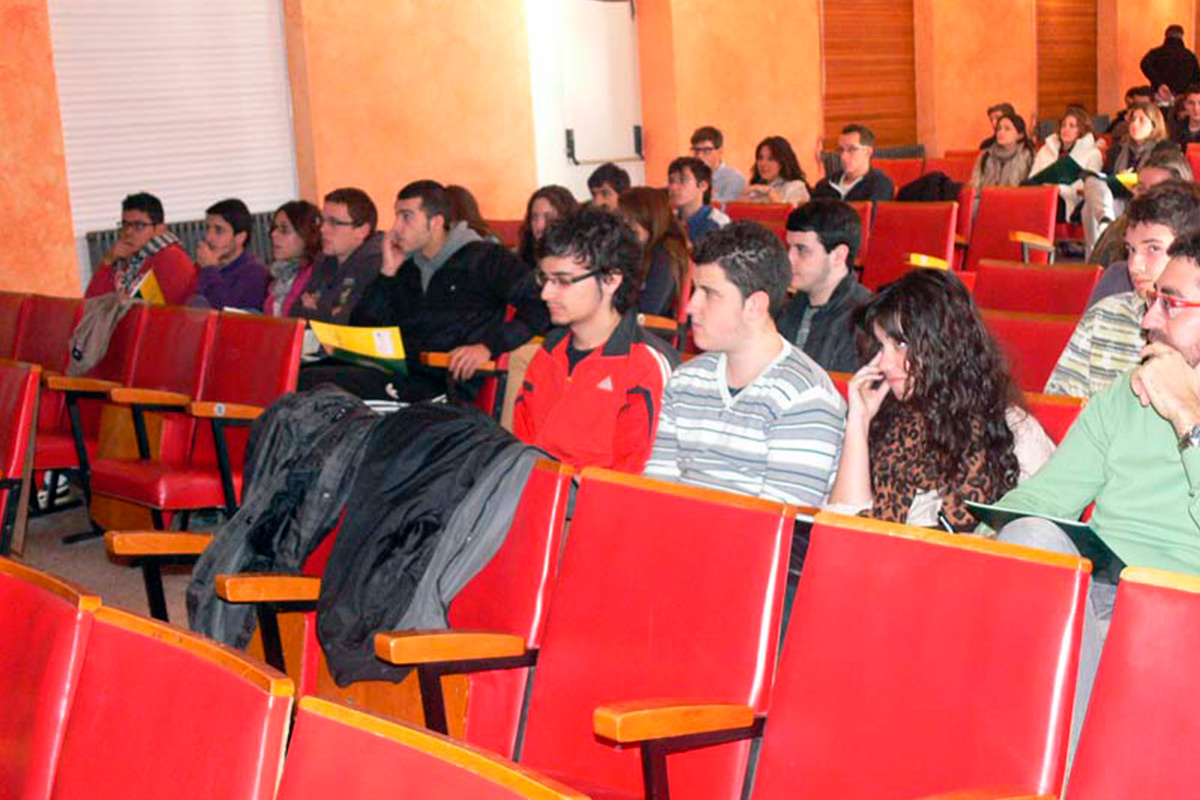 Charlas sobre sensibilización al emprendimiento