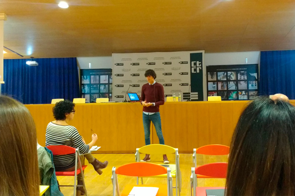 Charla “De la Biomecánica al Diseño Optimo de calzado”