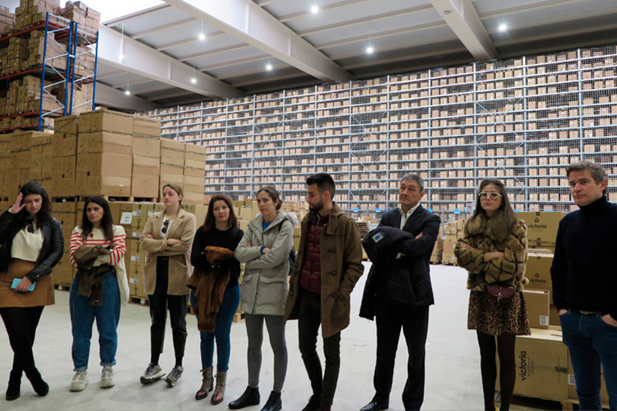 Visita Calzados Victoria