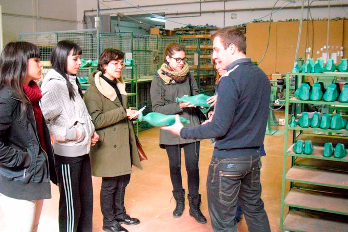 Visita a la empresa arnedana de hormas "SIFAC"