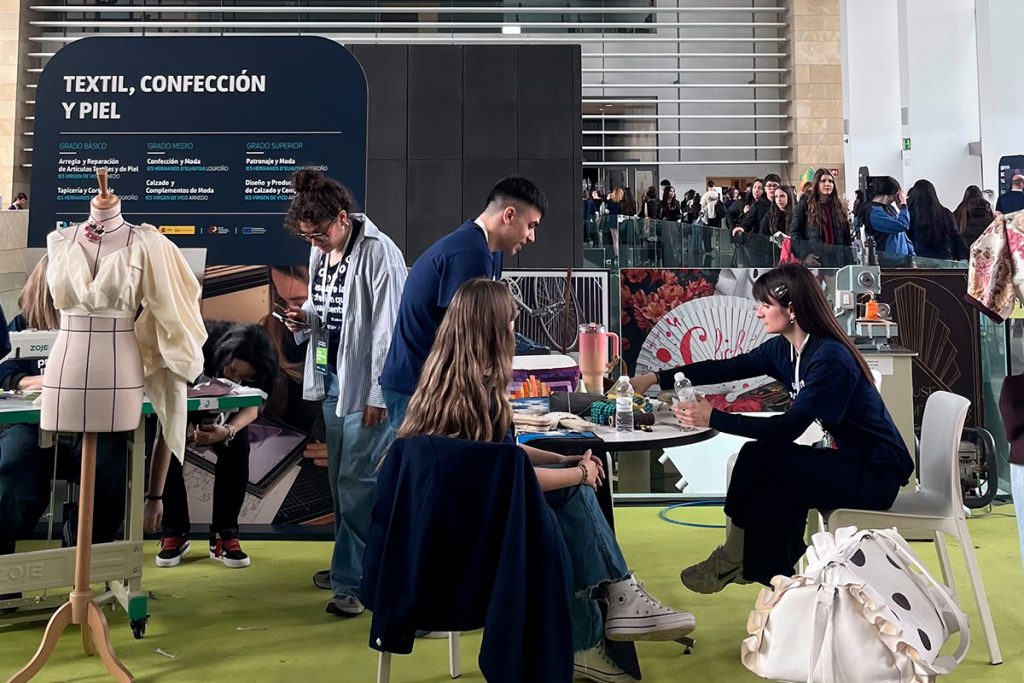 La Feria de FP del Rioja Forum acerca a los jóvenes la oferta educativa de La Rioja